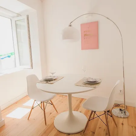 Apartment Loving Chiado Lisbon