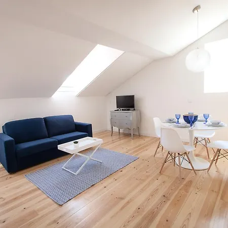 Apartment Loving Chiado