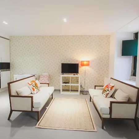 Apartment Loving Chiado Lisbon