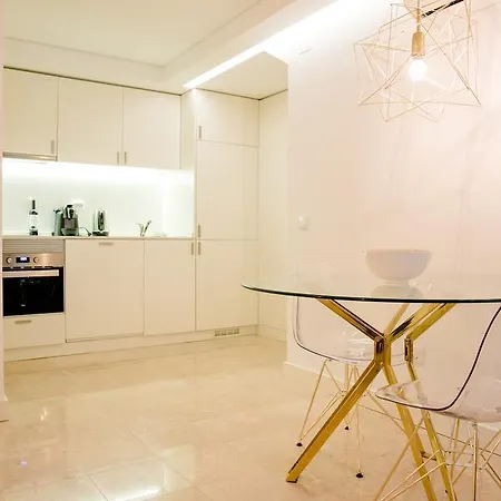 Apartment Loving Chiado *