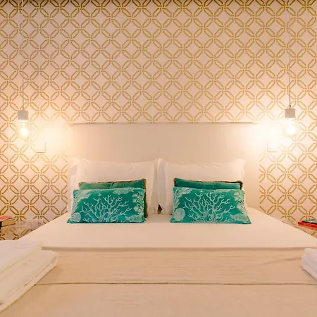 Apartment Loving Chiado
