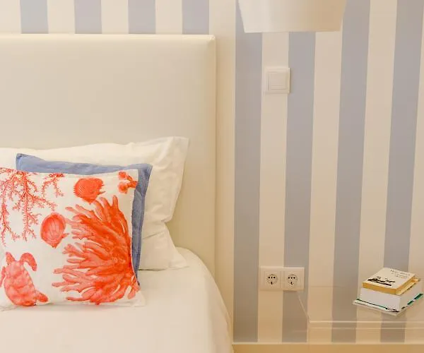 Loving Chiado Lisboa