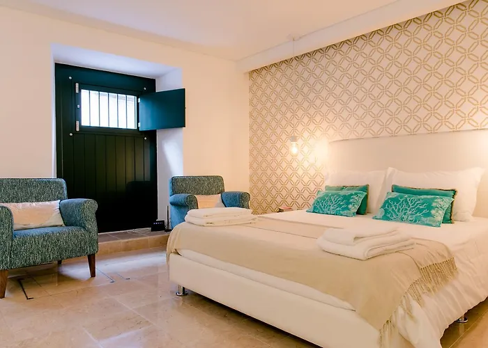 Loving Chiado Lisboa